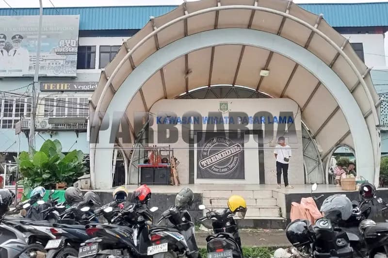Tampak Depan Pasar Lama Tangerang, Pusat Aktivitas Masyarakat Cina Benteng, (Parboaboa/Norben Syukur)