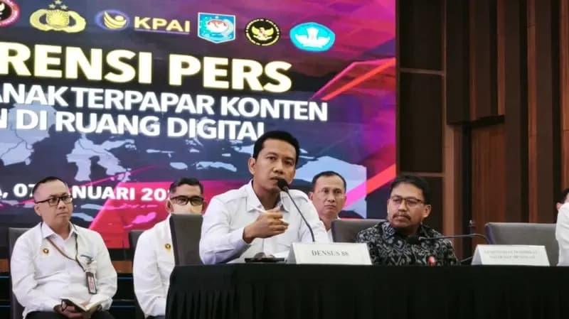 Juru Bicara Densus 88 Antiteror Polri, Mayndra Eka Wardhana saat memaparkan dampak buruk game online bagi anak (Foto: dok. TVRINews)